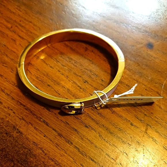 - Coach Lilac Enamel & Goldtone Metal Bangle NWT - Picture 5 of 5